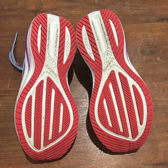 Saucony Triumph women’s size 8 - Picture 6 of 9